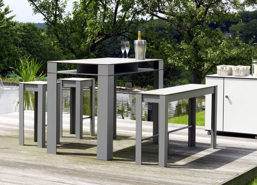 ea37ac4102c296a97a42a107d8ad2084